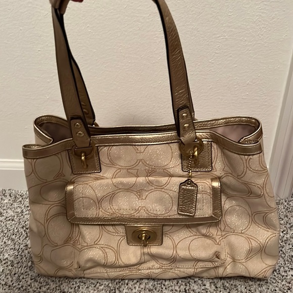 Coach Bags Coach Medium Tote Bag Poshmark